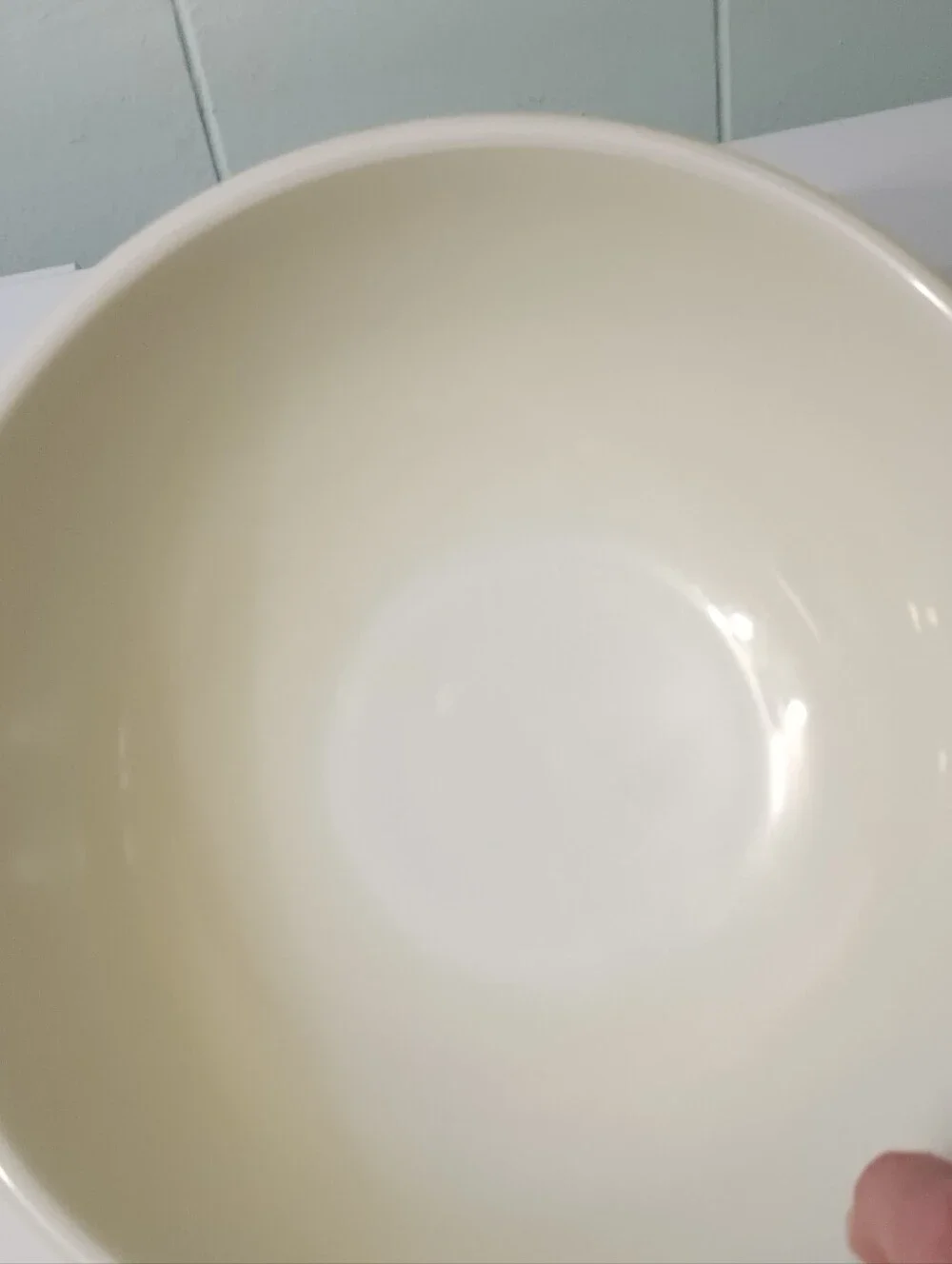 Vintage Pyrex 404 Yellow Mixing Bowl - Classic Ivory Interior